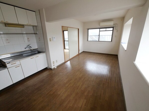 ダイヤハイツ西門の物件内観写真